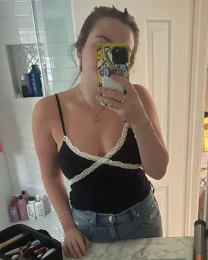 Top shop Tank thumbnail 1