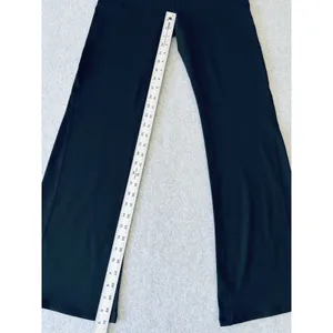 NWT Women's Gaiam Black Stretch Yoga Pants - Medium thumbnail 7