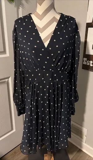 Tommy Hilfiger Women's Navy Polka Dot Long-Sleeve chiffon midi Dress size 14 thumbnail 1