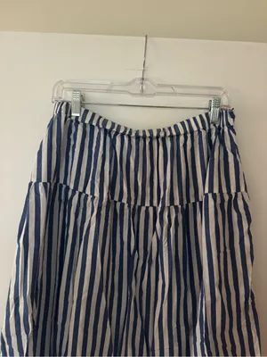 Old Navy Blue and White Striped A-Line Midi Skirt Size Medium thumbnail 7