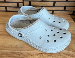 Crocs Light Blue Fur Lined Clogs W9/M7‎ thumbnail 1