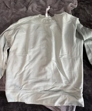 Perfectly Oversized Crew thumbnail 1