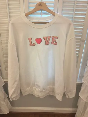 White crewneck with patch on it that speed out love Size M thumbnail 1