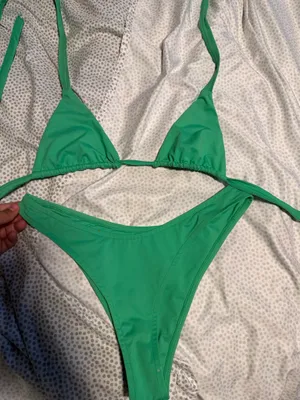 Green Bikini thumbnail 1