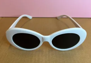 White Sunglasses Retro Sunglasses thumbnail 4