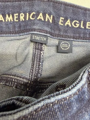 American Eagle AE Super High-Waisted Baggy Wide-Leg Jean 14 Short thumbnail 5