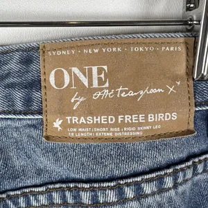 One By One Teaspoon Trashed Free Birds Distressed Low Rise Medium Wash Jeans 24‎ thumbnail 9