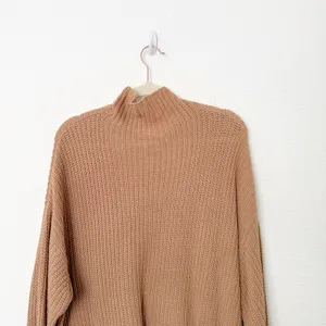 [American Eagle] Tan Oversized Boxy Turtleneck Ribbed Knit Sweater Sz Large L/XL thumbnail 5