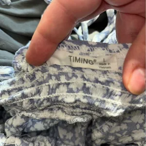 Timing Blue and White floral Patterned Dress thumbnail 3
