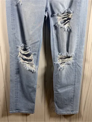 AMERICAN EAGLE High Rise Distressed Mom Straight Jeans, Size 6, Light Wash thumbnail 8