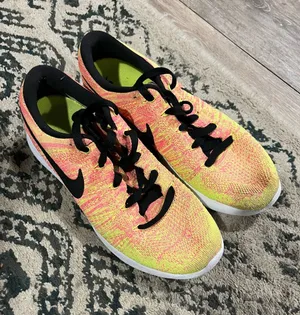 Nike Women’s LunarEpic Low Flyknit OC Size 8 thumbnail 1