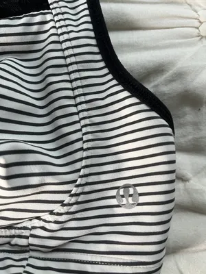 Lululemon Sports Bra thumbnail 4