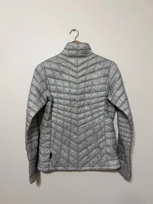 The North Face Thermoball Quilted Puffer Jacket Womens Small Silver Full Zip TNF thumbnail 6