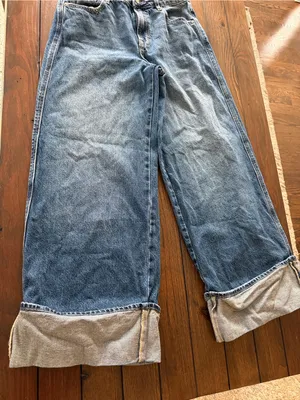 Hidden Wide Leg Cuffed Jeans Size 26 | Trendy Medium Wash Denim thumbnail 3