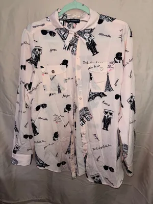 Karl Lagerfeld Paris Women’s Button Down Sketch Shirt. Size Medium thumbnail 1