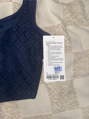 NWT Lululemon Textured‎ Mesh Tennis Tank size Small thumbnail 2