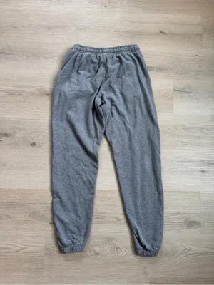 Gymshark gray logo cuffed jogger sweatpants size small thumbnail 4