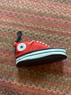 Converse Red Canvas High-Top Coin Purse with White Accents keychain thumbnail 3