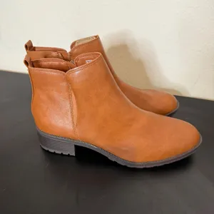 Cognac Brown Ankle Boots Womens 12 Lug‎ Sole Faux Leather Low Block Heel Zip thumbnail 10
