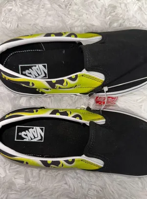 Off The Wall Slip Ons thumbnail 2