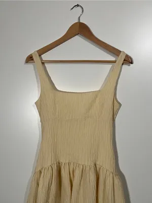 ZARA Textured Low Back Midi Dress in Vanilla Yellow Butter Size Medium thumbnail 6