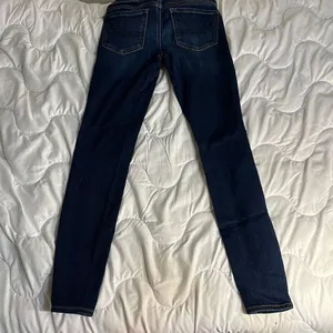 American Eagle Jeans Jegging Size 2. Waist: 26, Inseam: 27 inches thumbnail 2