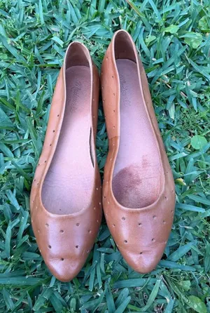 Madewell Cognac Brown Leather Pointed Toe Flats Size 10 Perforated Ballet Shoes thumbnail 1