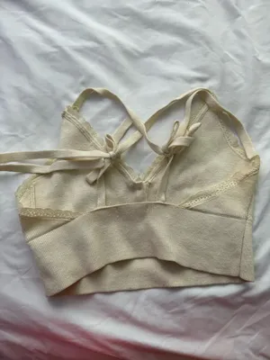 Urban Outfitters Top Cropped Cream thumbnail 2