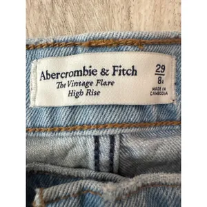 Abercrombie & Fitch Vintage Flare High Rise Jeans Light Wash Blue Size‎ 29 8 thumbnail 2