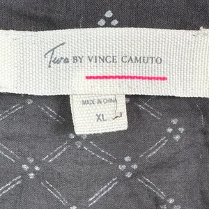 Two by Vince Camuto Sleeveless Button Down Shirt XL Black Geometric High-Low NEW thumbnail 3