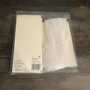 NWT Bridal Veil Elegant and Simple with comb thumbnail 4