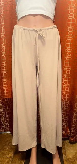 Women’s SHEIN Tan Loungewear Pants Size Medium 6 thumbnail 1