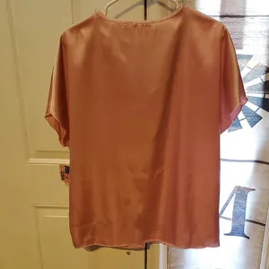 Chic Satin V thumbnail 5