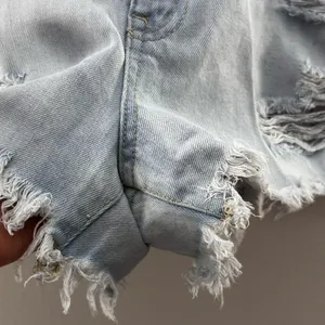 Aeropostale Women Light Blue Denim Jean Cheeky Shorts Distressed‎ Ripped size 8 thumbnail 4