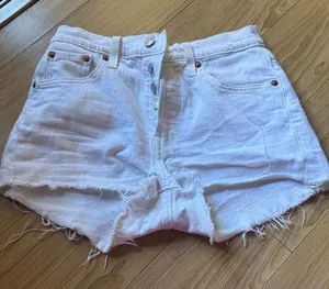 Levi's White Jean Shorts for Women thumbnail 1