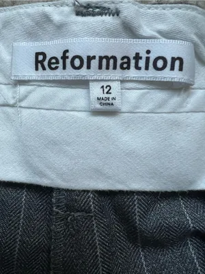Reformation Mason Pant Size 12 Grey Pinstripe Wide Leg Pleated Trousers thumbnail 4