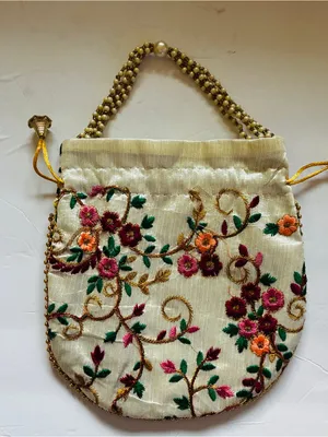 Embroidered Cream Floral Beaded Handle Women's Evening Bag thumbnail 1