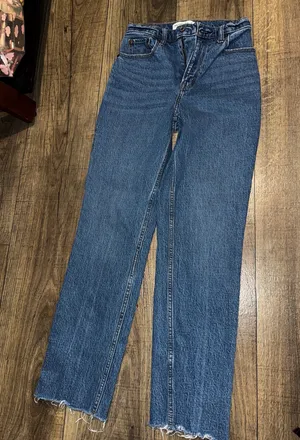 Abercrombie 90s Straight Ultra High-Rise Jeans Curve Love thumbnail 1