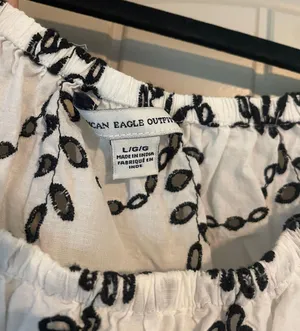 American Eagle Outfitters Off The Shoulder Top thumbnail 2