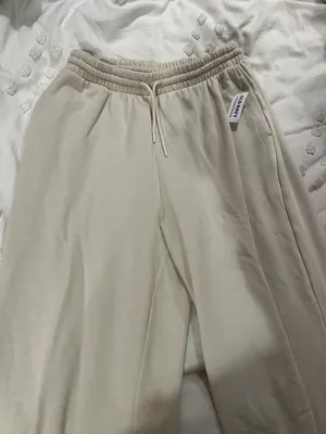 Old Navy Cream Sweatpants thumbnail 2