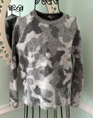 Athleta Women's Gray Alpaca‎ Merino Wool Undercover Camo Pullover Sweater Small thumbnail 1