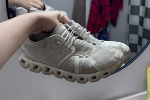 Women’s On Cloud Running Shoes thumbnail 1