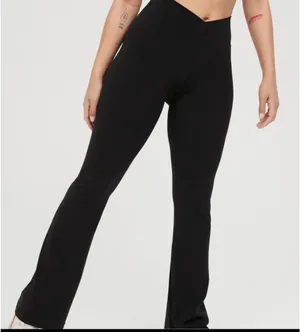 Aerie Crossover Flare Leggings thumbnail 1