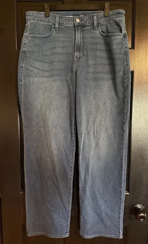 Old Navy Wow Loose High-Rise Jeans thumbnail 1