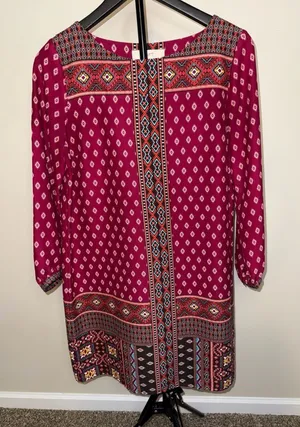 LOFT Women Magenta Red Geometric Print Boho Shift Dress Size Small thumbnail 1