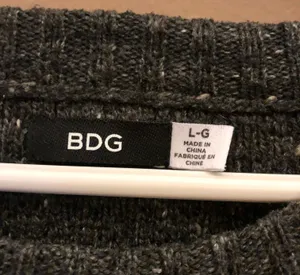 BDG Fall For cable Knit Speckled Crew Neck Sweater elbow patches Grey Large thumbnail 4