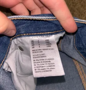 Women’s Light Wash Straight Jeans  thumbnail 2