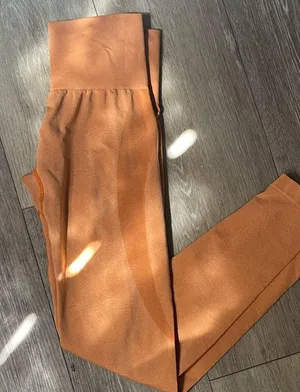 Contour Seamless NVGTN Leggings thumbnail 2