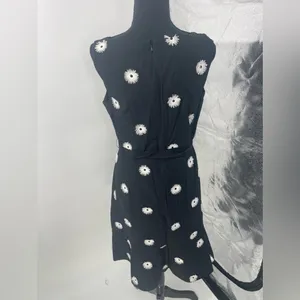 Talbots dress size 6 black‎ and white thumbnail 3