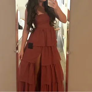 NWT Lulus Elevated Vision Rusty Rose One-Shoulder Tiered Maxi Dress thumbnail 13